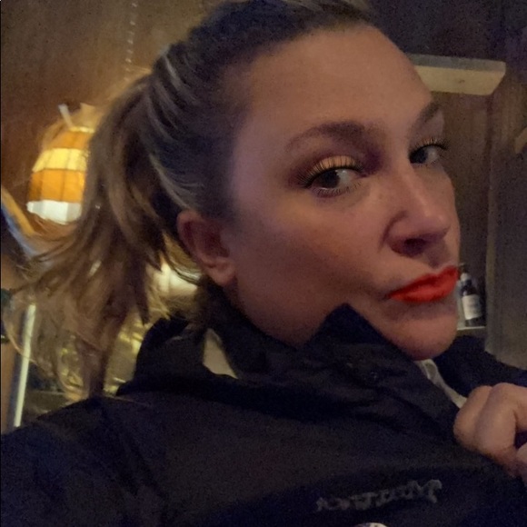 Meet your Posher, Allie - Picture 1 of 1